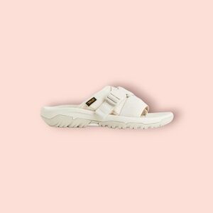 teva size 8